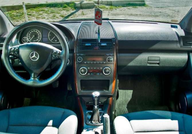 Noleggio Auto a Valona - 33 Euro