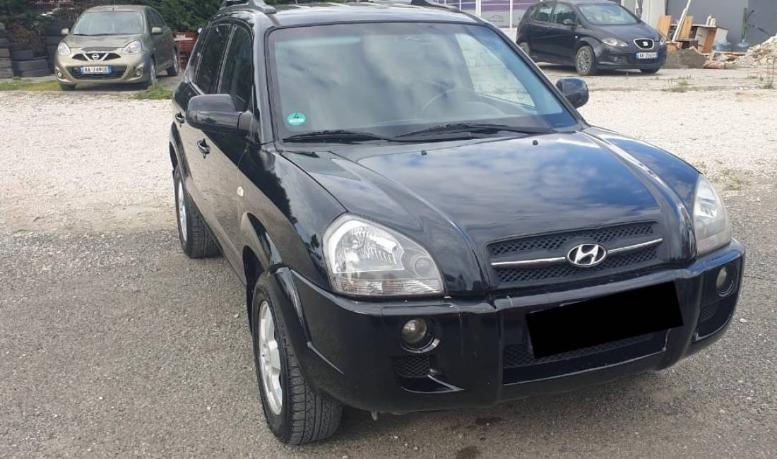 Jepet makina Hyundai Tucson me qera duke filluar nga 40 euro dita.