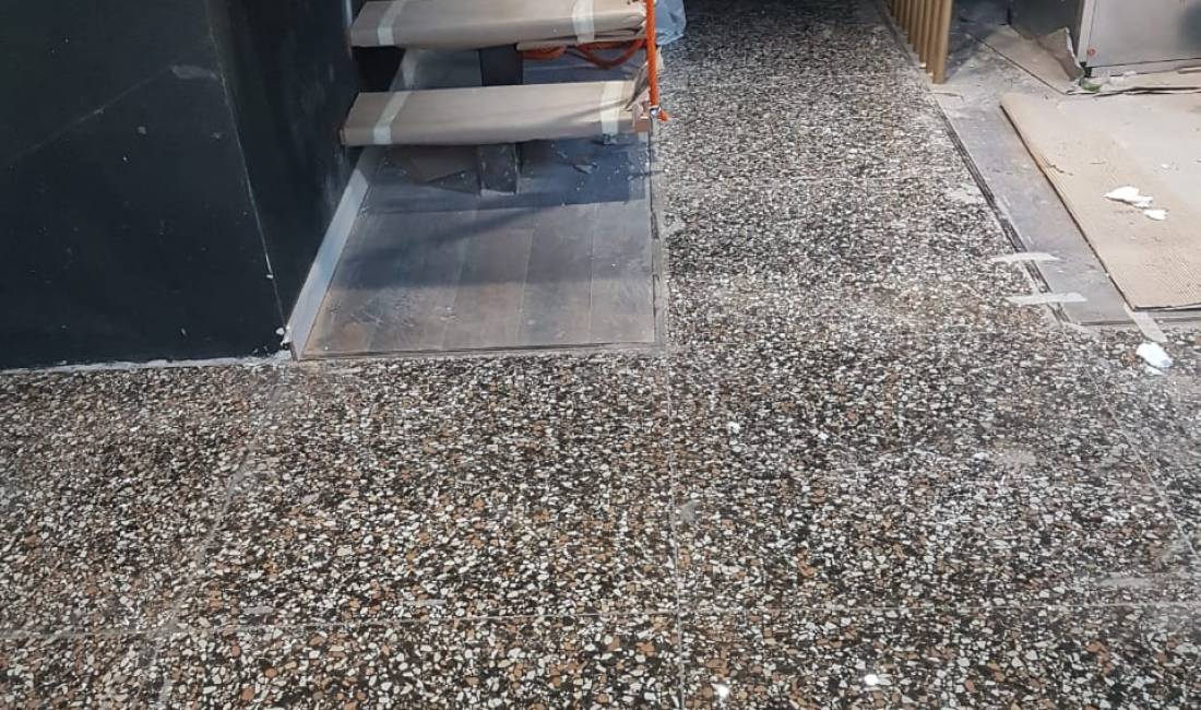 Zajmi Dekor ofron punime pllakash,parketi,izolimesh 