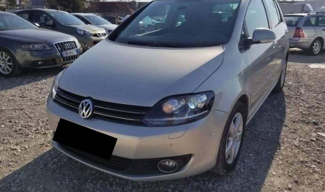  Jepet me qera Golf 6 + duke filluar nga 30 euro/dita 