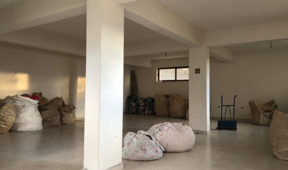 Magazine me qera Lagjia Ali Demi, Tirane