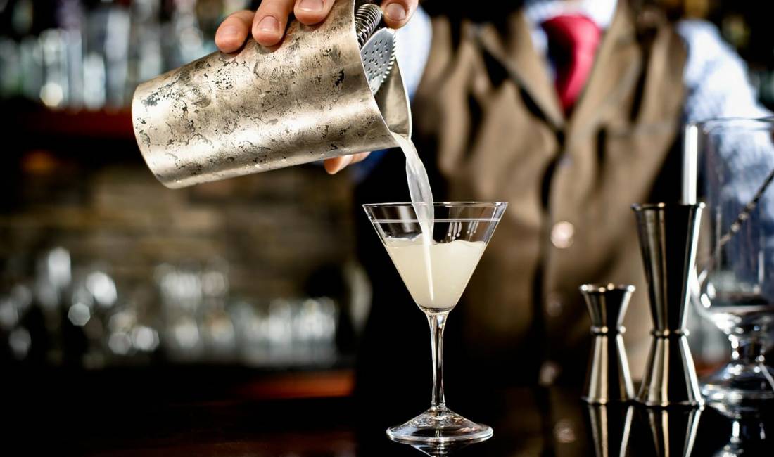 Offerte di lavoro a Tirana, Profession Banakier/e , , Pagamento Trattabile.