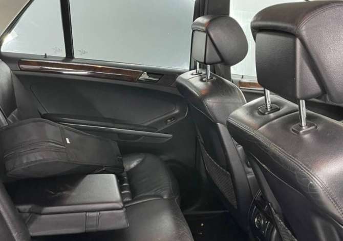 Jepet makina me qera  Mercedes-Benz ML duke filluar nga 50 Euro/Dita 