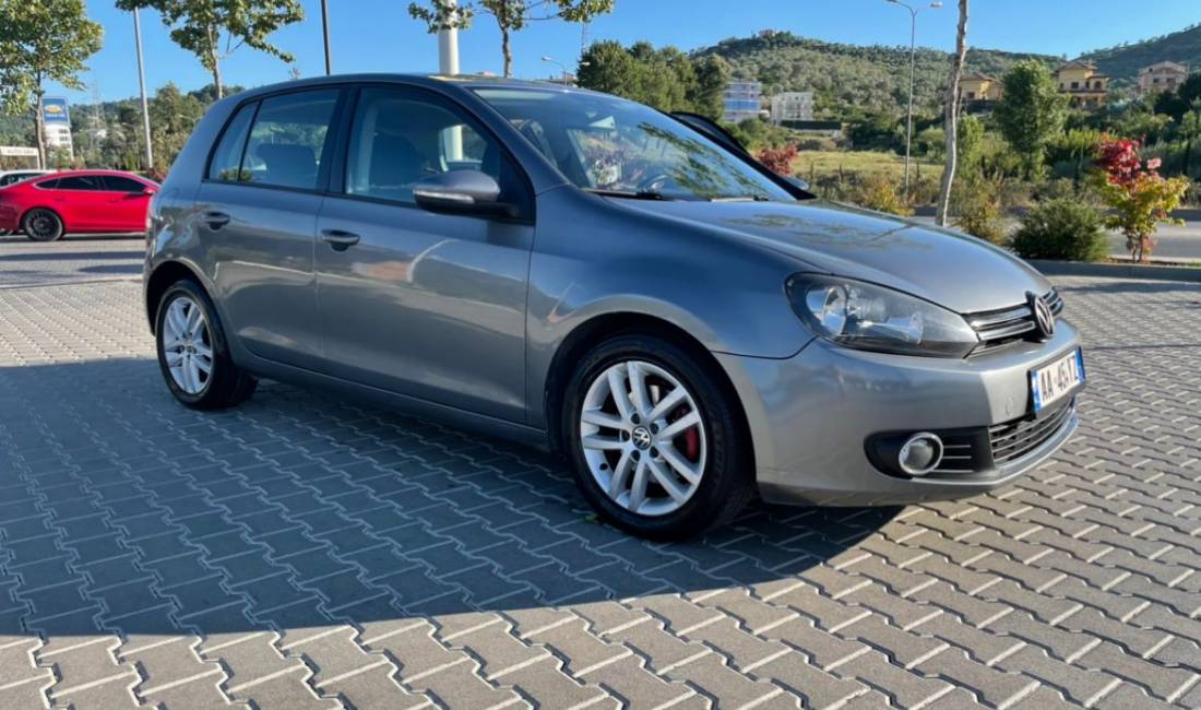 Volkswagen Golf 6 me qera duke filluar nga 35 Euro Dita 