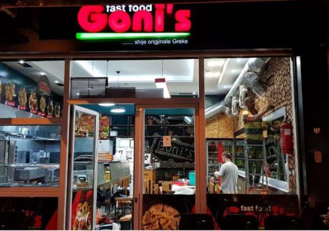 Njoftime Pune per Fast-Food specialist, Sanitare ne Tirane