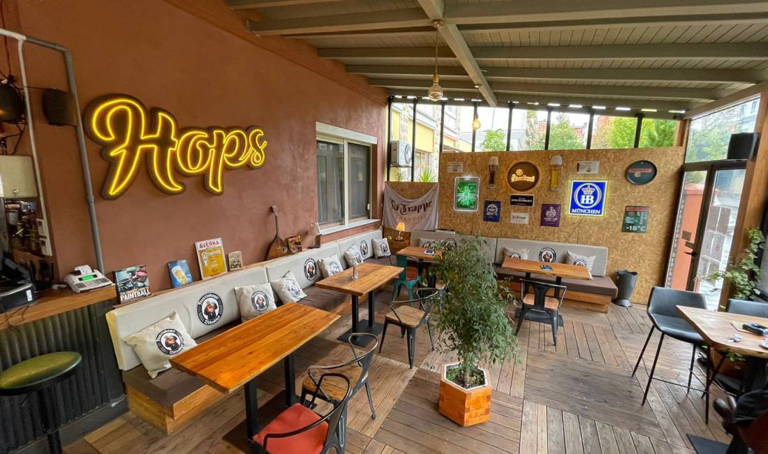 Offerte di lavoro a Tirana, Profession Banakier/e, Kamarier/e, Sanitare  , , Pagamento Trattabile.