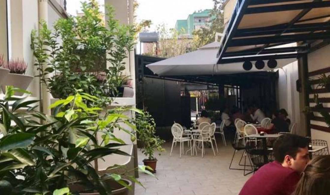 Offerte di lavoro a Tirana, Profession Kamariere , , Pagamento Trattabile.