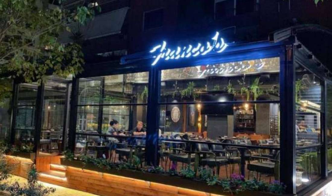 Offerte di lavoro a Tirana, Profession Ndihmese Banakiere  , , Pagamento 30,000  Leke.