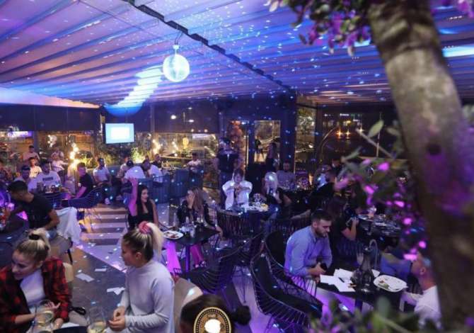 Njoftime Pune per Kamariere, Hostess ne Tirane