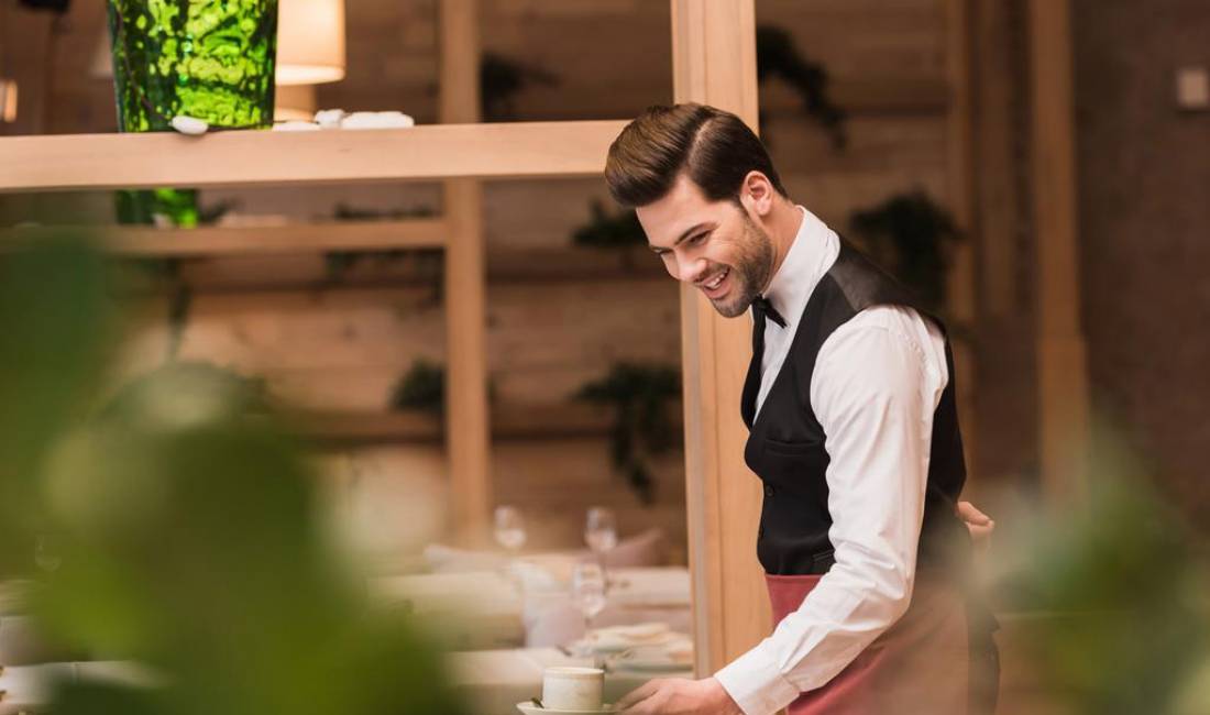 Offerte di lavoro a Tirana, Profession Kamarier/e , , Pagamento Trattabile.