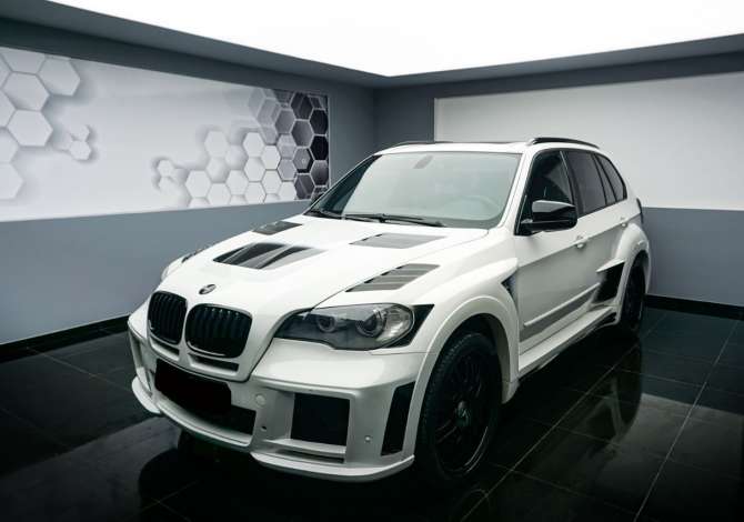 Jepet makina Bmw X5 Asma me qera duke filluar nga 90 euro dita.