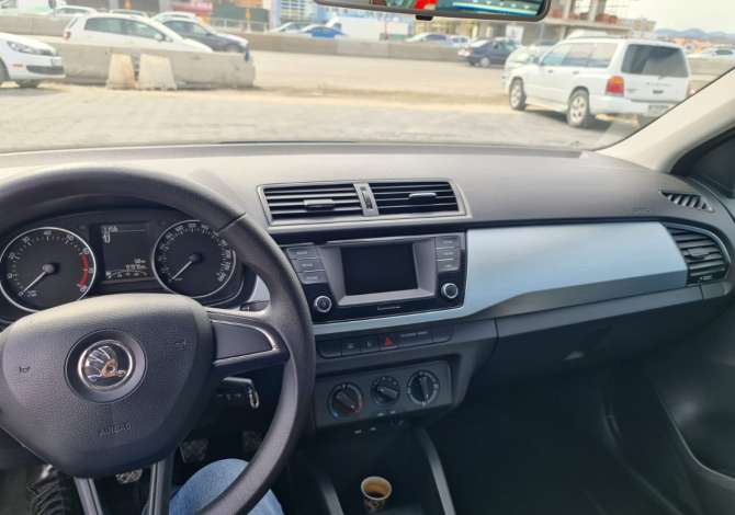 Jepet makina Skoda Fabia me qera duke filluar nga 30 Euro/Dita
