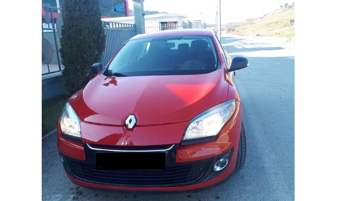 Jepet makina Renault me qera duke filluar nga 40 euro dita.