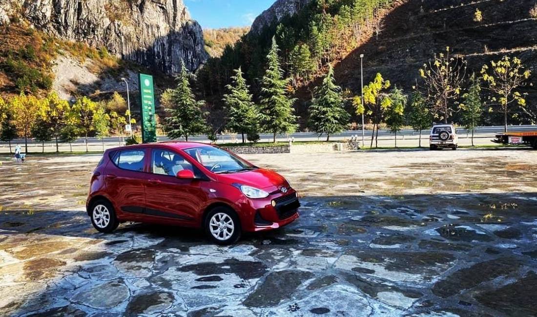 Jepet makina Hyundai i10 me qera duke filluar nga 35 euro dita