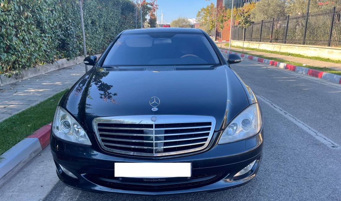 Jepet makina Mercedes-Benz-S-class me qera duke filluar nga 90 euro dita