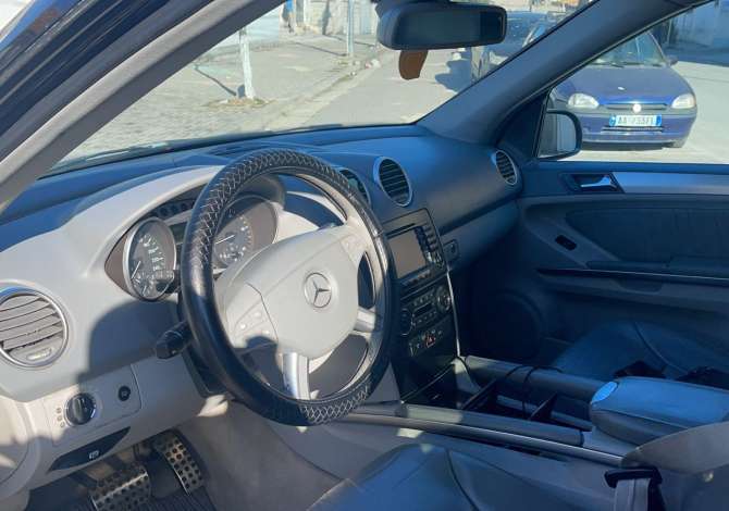 Jepet makina Mercedes-Benz Ml me qera duke filluar nga 45 euro/dita. 