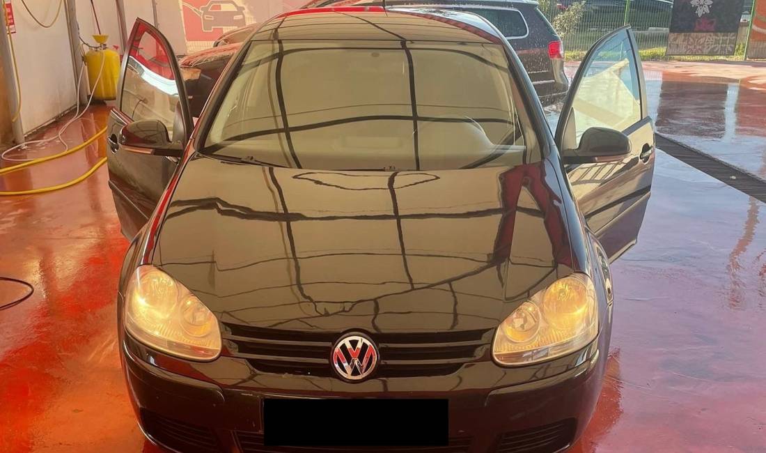 Jepet makina Golf 5  me qera duke filluar nga 36 euro dita