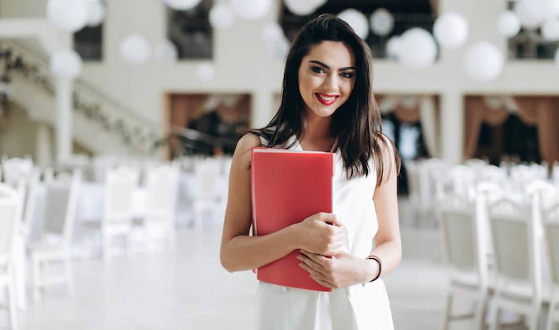 Offerte di lavoro a Tirana, Profession Hostess, Piare , , Pagamento Trattabile.