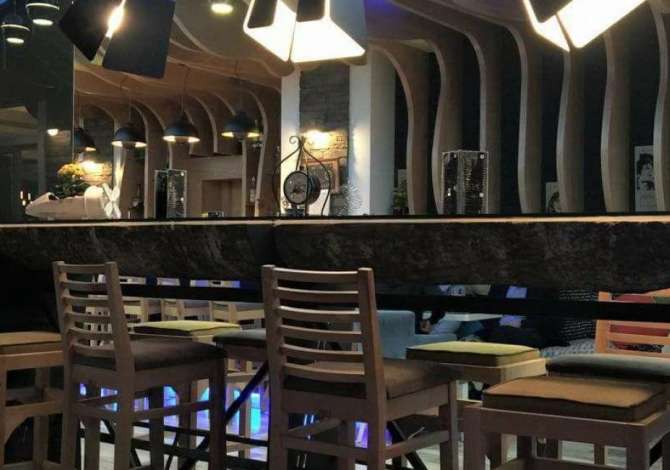 Offerte di lavoro a Tirana, Profession Punonjes qe ben dhe picierin dhe krepierin,Punonjes fast-foodi, Motorrist, Banakier/e,Kamarier/e,Sanitare , , Pagamento 50,000  Leke.