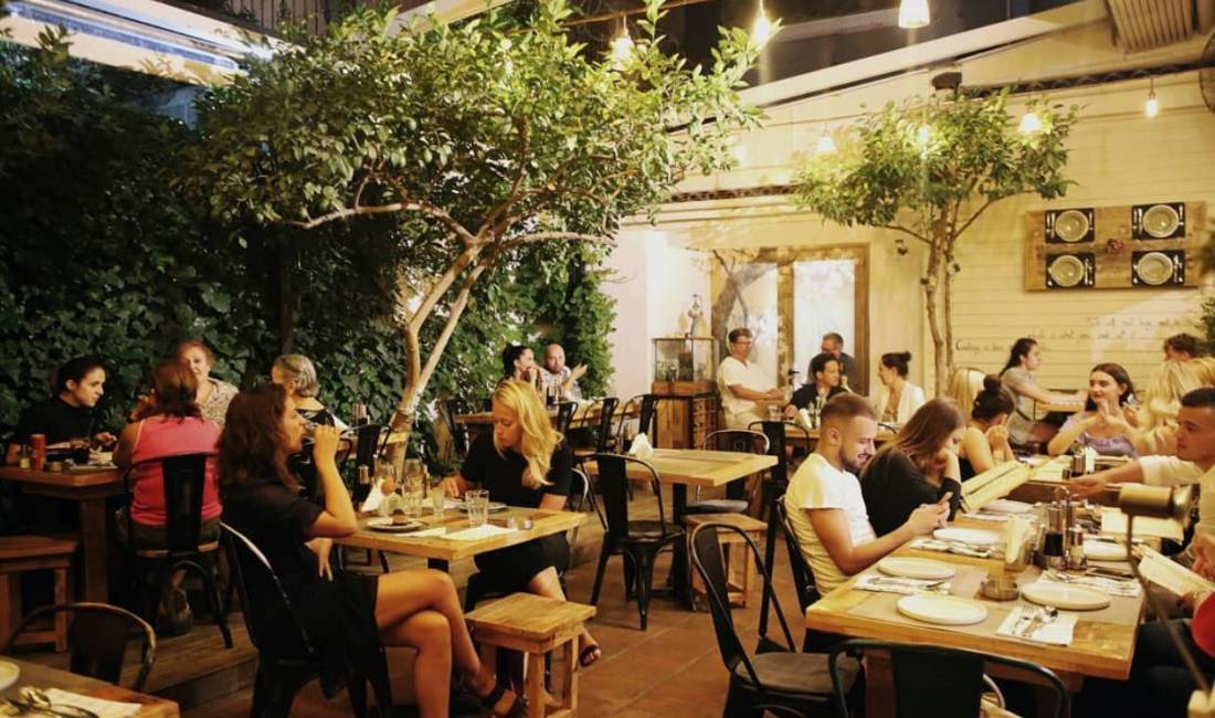 Offerte di lavoro a Tirana, Profession Pjatalarese , , Pagamento 35,000  Leke.