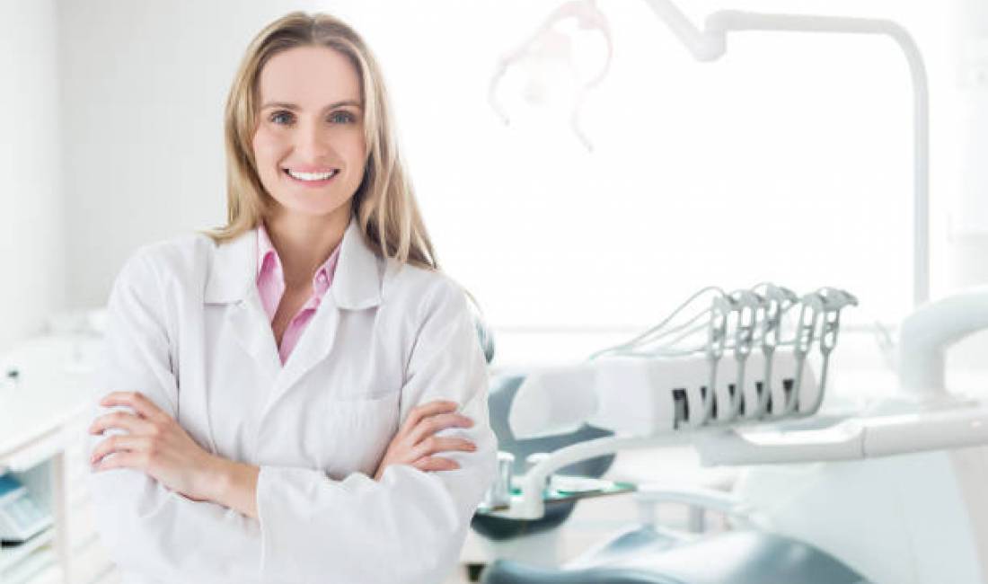 Offerte di lavoro a Tirana, Profession Mjeke Stomatologe/Asistente Dentare , , Pagamento Trattabile.