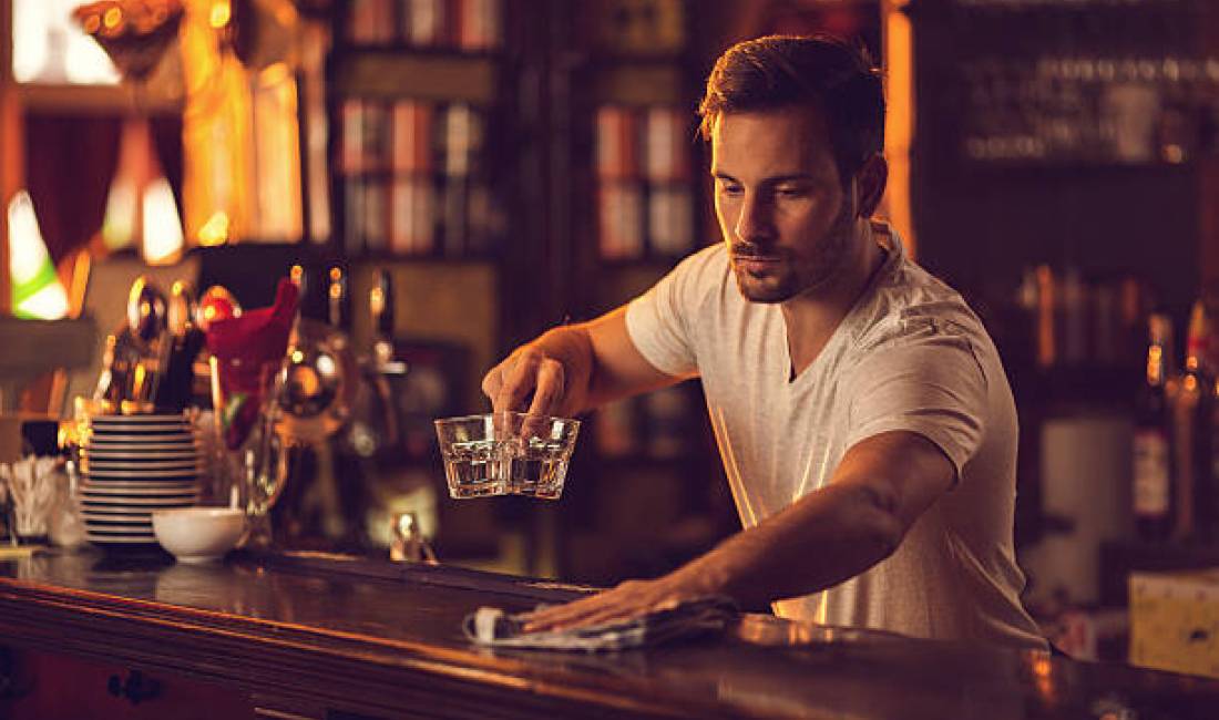 Offerte di lavoro a Tirana, Profession Ndihmes Banakier, Kamariere , , Pagamento Trattabile.