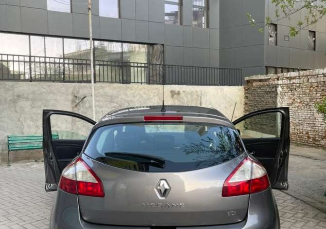 Auto in Vendita a Tirana - 3,900 Euro