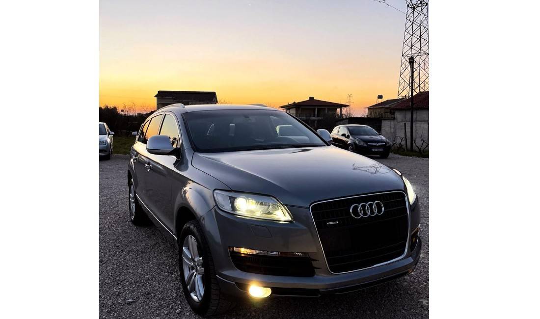 Jepet makina Audi q7 me qera duke filluar nga 90 euro dita