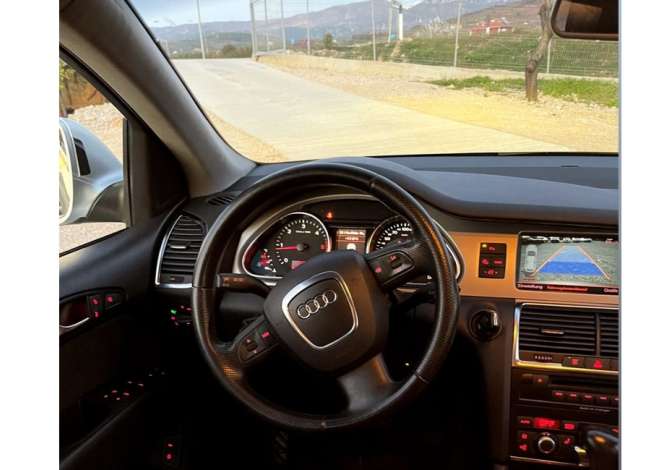 Jepet makina Audi q7 me qera duke filluar nga 90 euro dita
