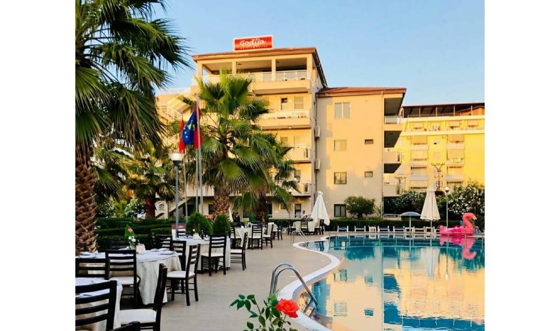 Offerte di lavoro a Scutari, Profession Ekonomist, Chef kuzhine, Banakier/e, Kamarier/e, Picier, Sanitare  , , Pagamento Trattabile.