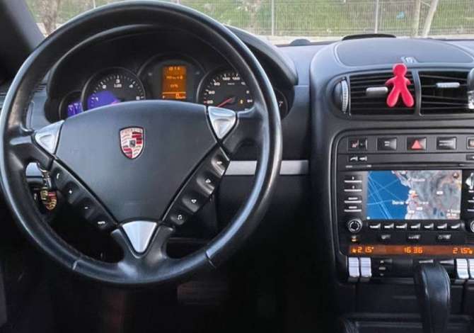 Noleggio Auto a Tirana - 100 Euro