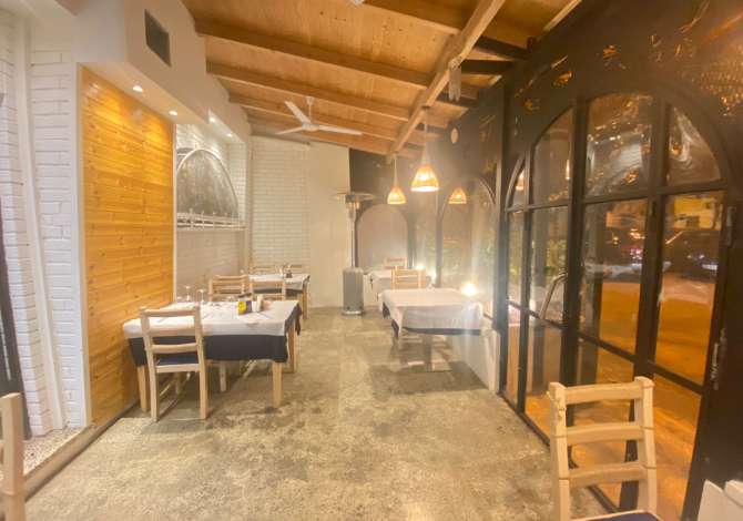 Shitet Biznesi Dyqan+Restorant Peshku ne Tirane