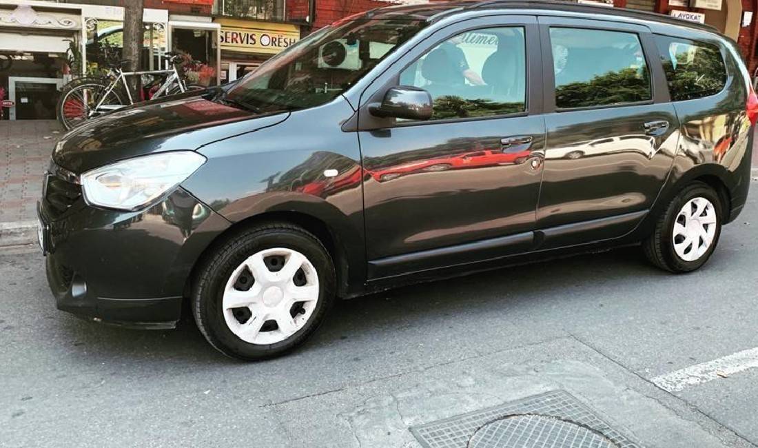 Jepet makina Dacia Lodgy me qera duke filluar nga 65 Euro/Dita