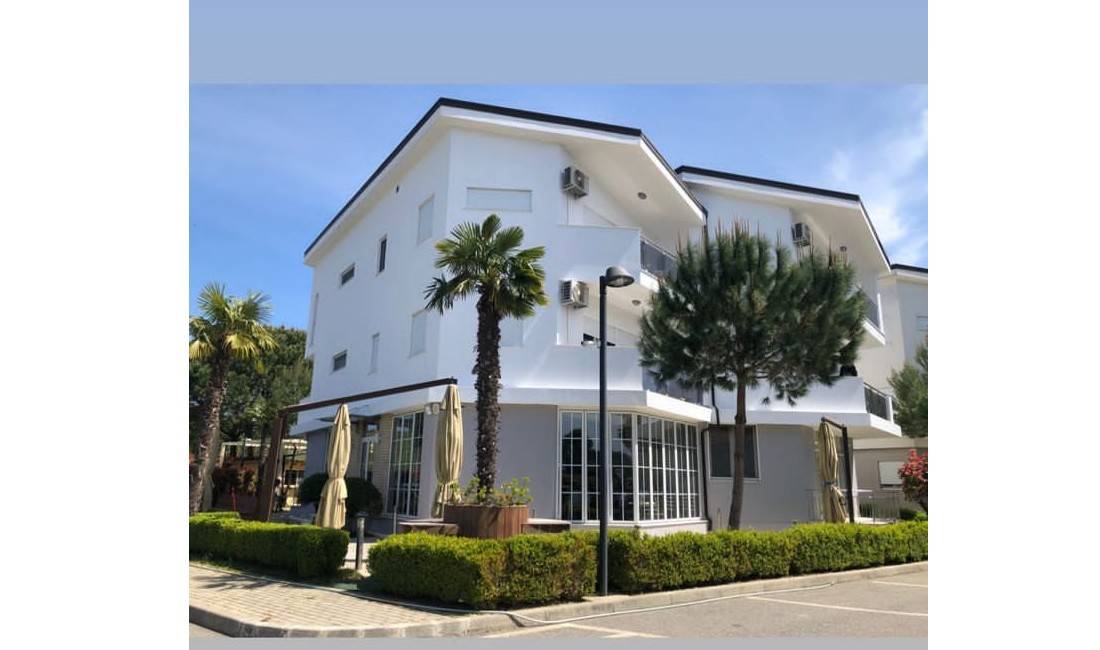 Offerte di lavoro a Durazzo, Profession Kuzhinier,Ndihmes Kuzhinier, Lavapjatese, Picier , , Pagamento Trattabile.