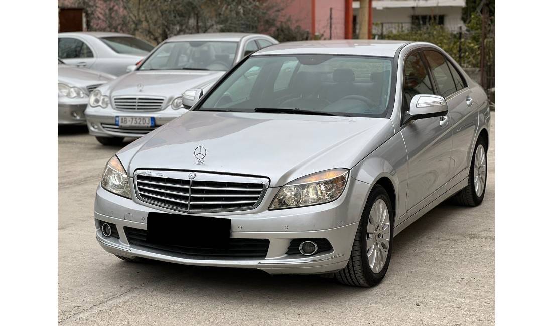 Jepet me qera makina Benz duke filluar nga 50 Euro/Dita