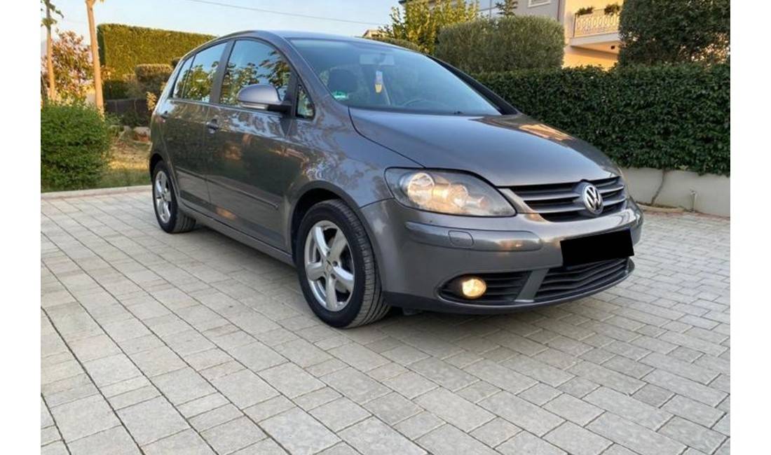 Jepet me qera makina Golf 5+ duke filluar nga 25 Euro/Dita