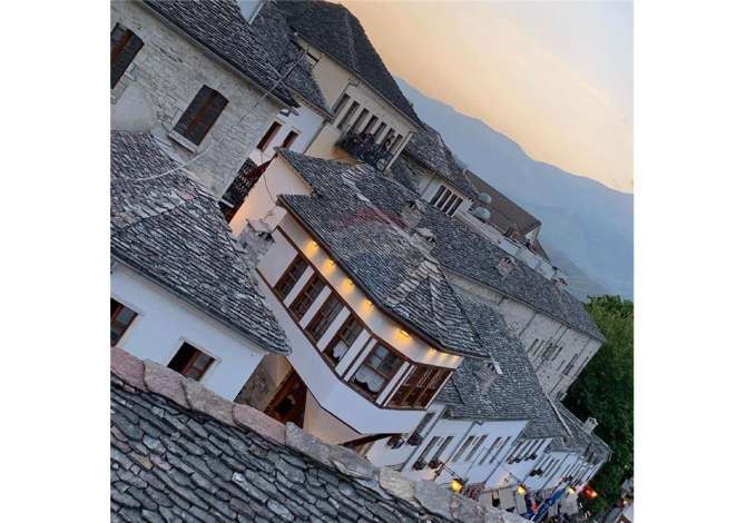 Ambiente Commerciale in Vendita 2+1 a Argirocastro - 105,000 Euro