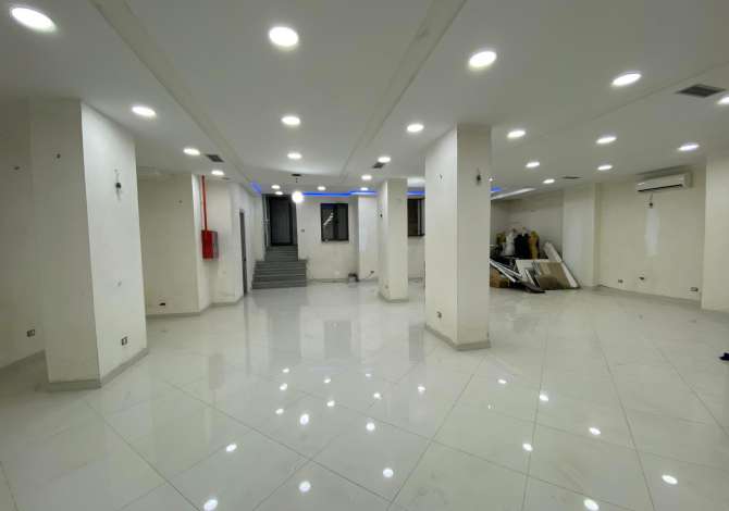 Ambient biznesi me qera 4+1 ne Tirane - 1,300 Euro
