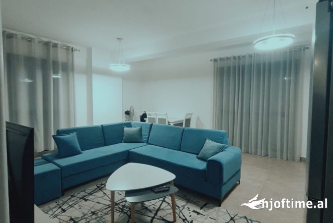 Apartament 2+1 +2 me qera Farmacia 10  