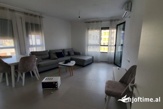 Shtepi me qera Apartament ne Tirane, 1+1, Mobilimi E mobiluar, Pagesa 400  Euro.