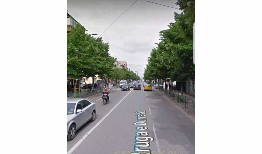 SHITET AMBJENT KOMERCIAL TEK RR. DURRESIT.