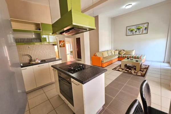 Shtepi ne shitje Apartament ne Durres, 2+1, Mobilimi E mobiluar, Pagesa 1,200,000  Euro.