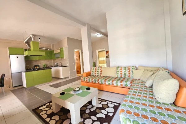 Shtepi ne shitje Apartament ne Durres, 2+1, Mobilimi E mobiluar, Pagesa 1,200,000  Euro.