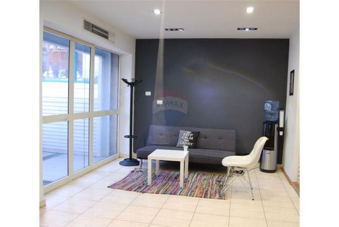 Jepet me Qira Ambient Komercial – Rr. Themistokli Gërmenji, Tiranë