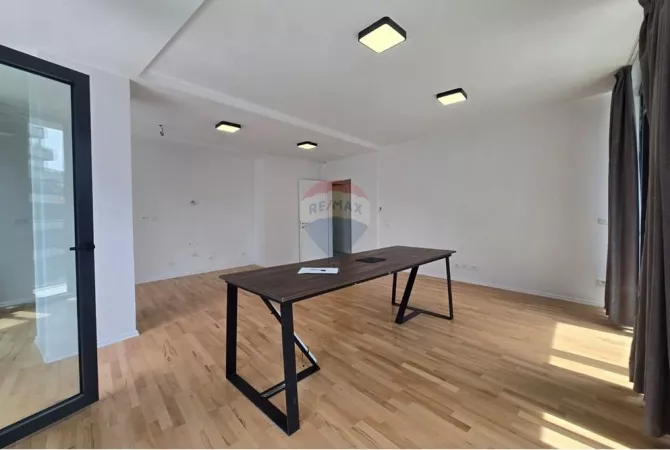 Business Property for Rent 2+1 in Tirana - 1,850 Euro