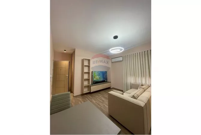 Apartament me qira