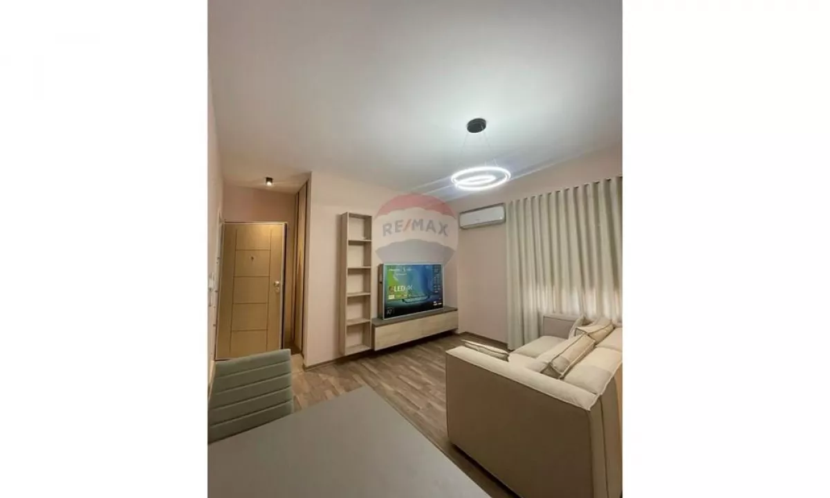 Shtepi me qera Apartament ne Tirane, 1+1, Mobilimi E mobiluar, Pagesa 45,000  Leke.
