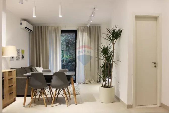 Shtepi me qera Apartament ne Tirane, 2+1, Mobilimi E mobiluar, Pagesa 700  Euro.