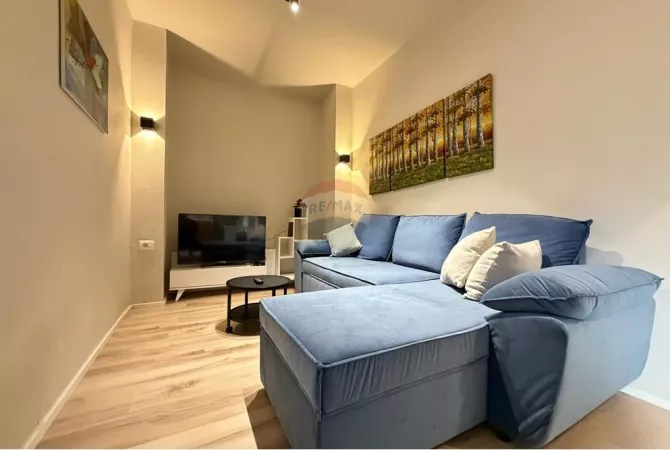 Apartament me post parkimi