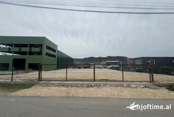 Jepet me qera toke ne Vore 2000m2